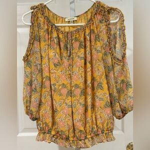 Max Studio floral Print Yellow  open shoulders Top